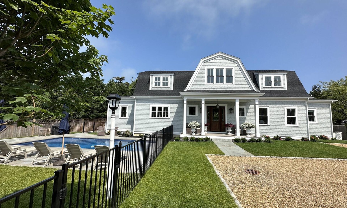 Katama House | NEW Edgartown Luxury Home with Pool/Walk to Downtown Village