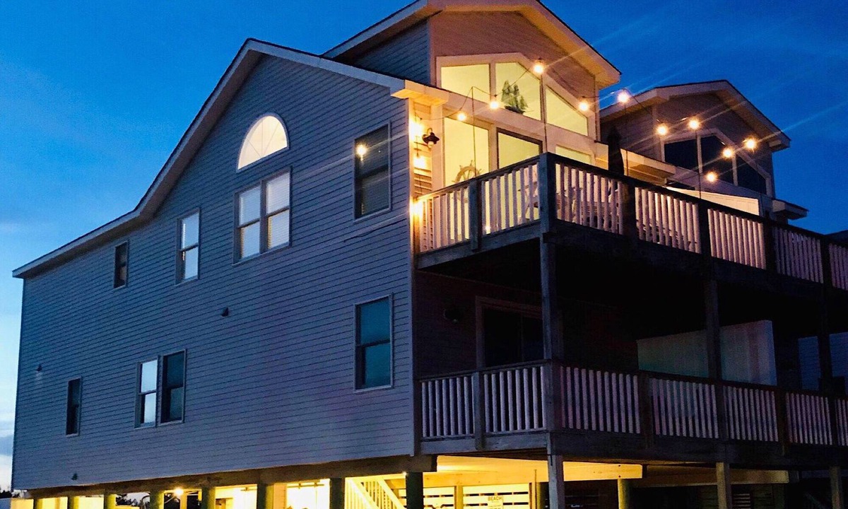 Sea Isle City House | NEW Listing The House of the Rising Sun (Sat-Sat rental)