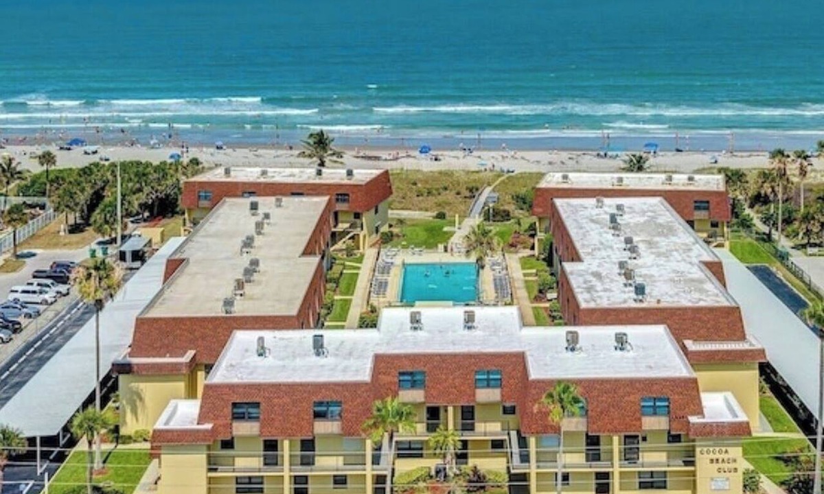 Avon By The Sea Condo | NEW LISTING - Upscale 2 King Beds-One Level-Pool Front- Steps to Beach & Pier!