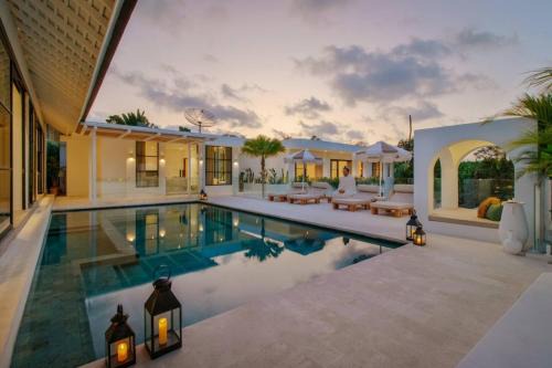 Padonan Villa | New Mediterranean 5 Bed, Chef, Daily B'Fast