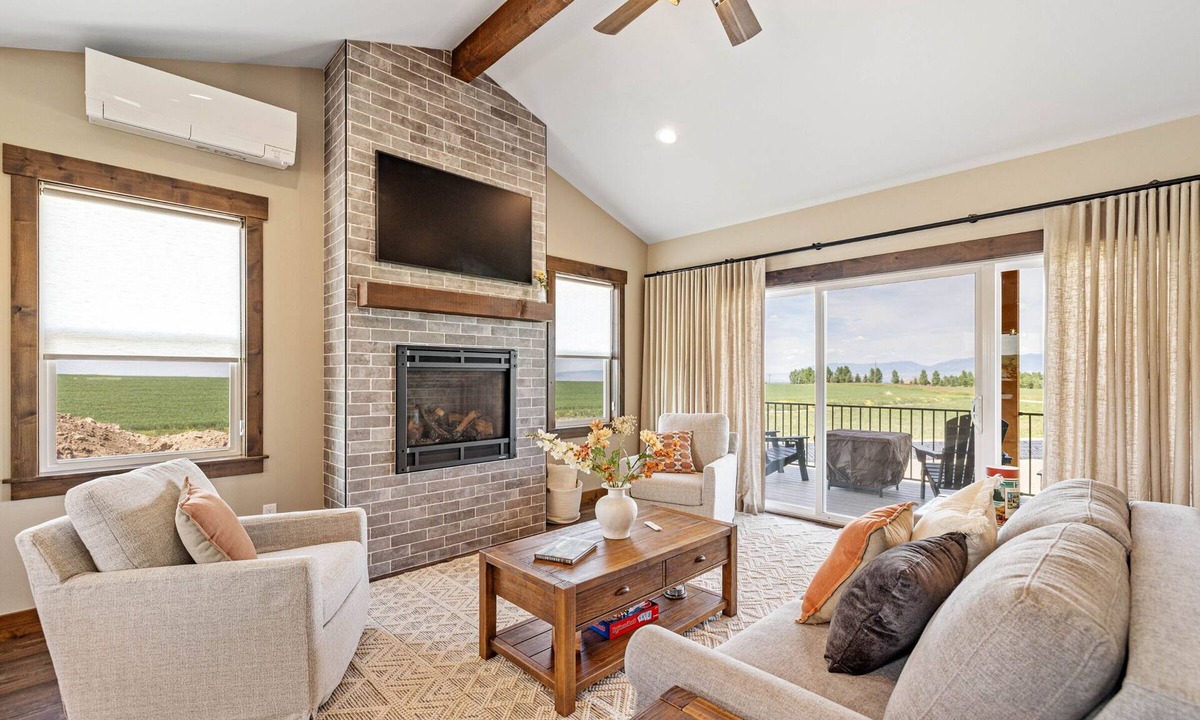 Bozeman Cabin | New! Modern Retreat, Fireplace, Mountain Views, Hike, Fish, Bozeman, Yellowstone