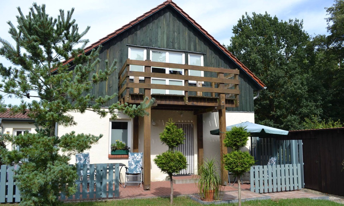 Dobbin-Linstow Apartment | New modern vacation apartment, separate entrance, near the lake - Ferienwohnung Sylvia