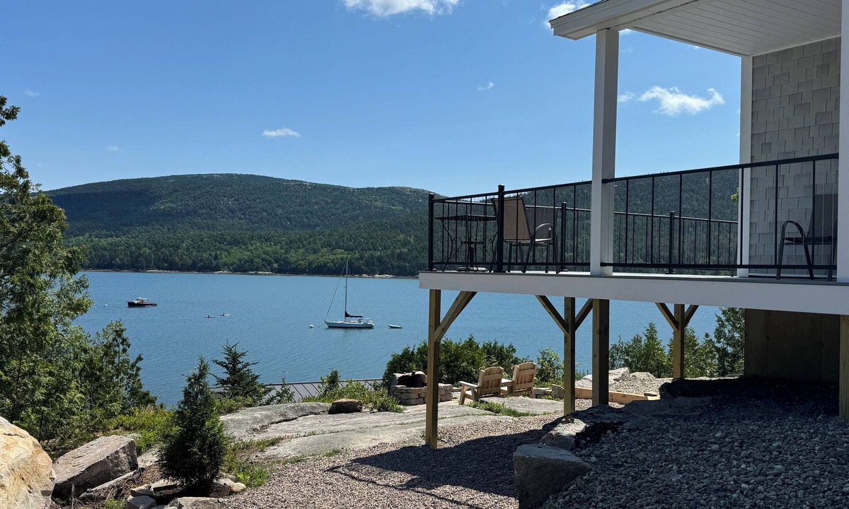 Hall Quarry Cottage | New Oceanfront Cottage on Somes Sound