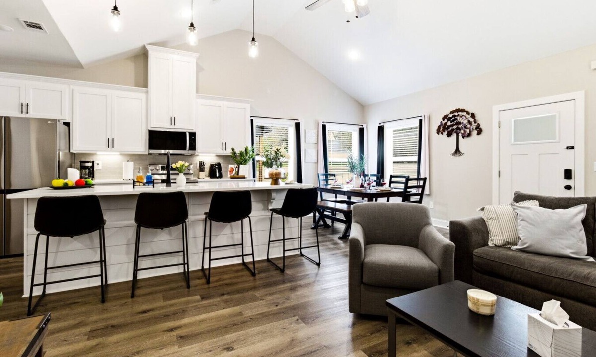 Pine Mountain House | New Pine Mountain Home with Fenced Yard
