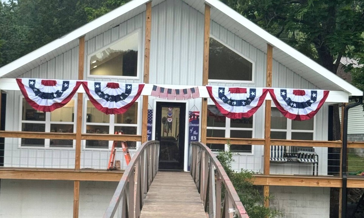 Double Springs House | New REDEEMED Lakehouse. Walk out the front door to the dock