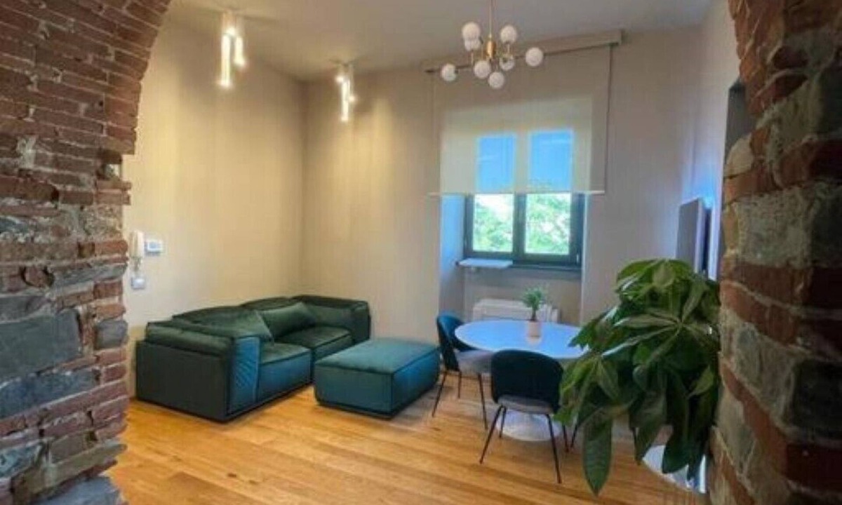 San Frediano Apartment | New Residence on Lungarno Soderini near Ponte Vecchio