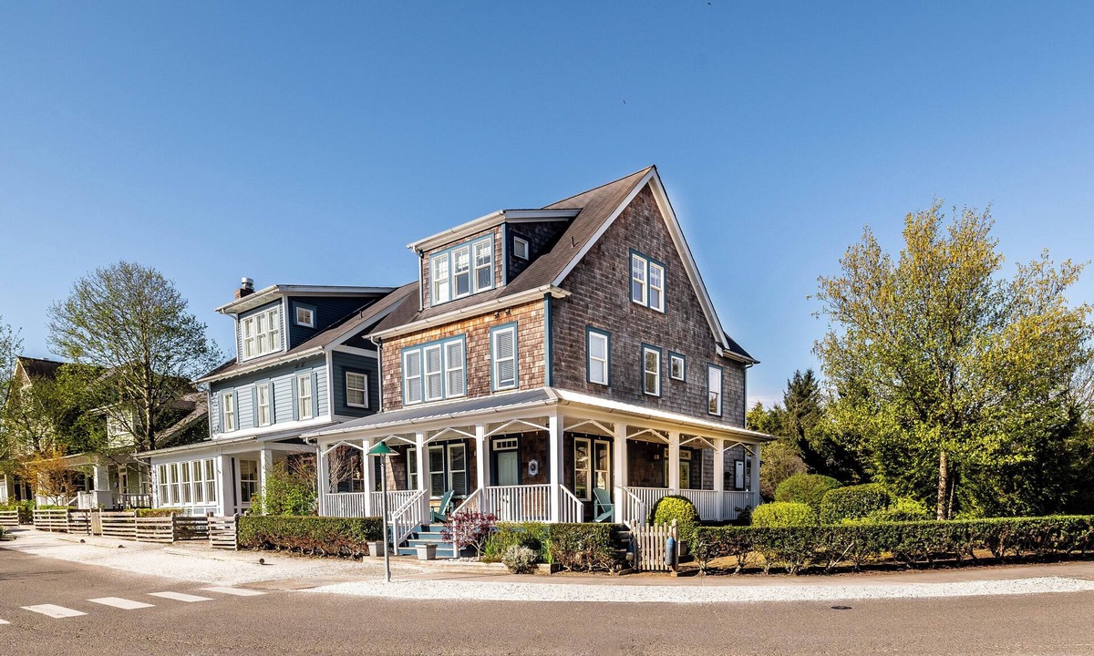 Seabrook House | *NEW* Seabrook's Oceans Five: Dog Friendly!
