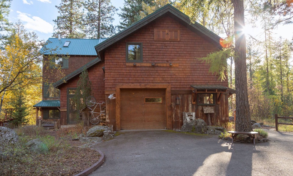 Bigfork House | New! Spacious 5BR Forest Lodge | Picture Windows, Fireplaces, Game Room & Peaceful Montana Setting