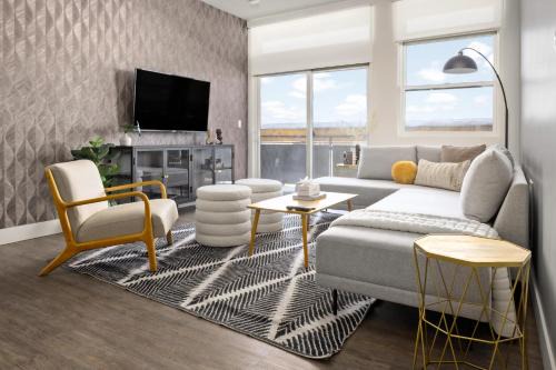 Highland House | New! Sprawling Floor Plan - Central LoHi - Peloton