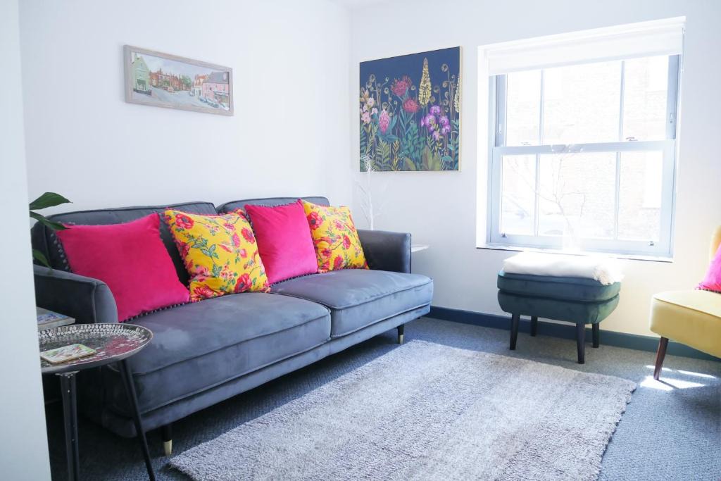 Holt House | New street Luxury town house in the centre of Holt with free PARKING for one car