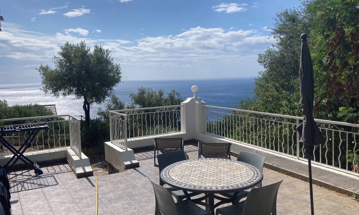Pietranera House | New T3 in Villa Sea View and large private terrace and garden 3km from Bastia