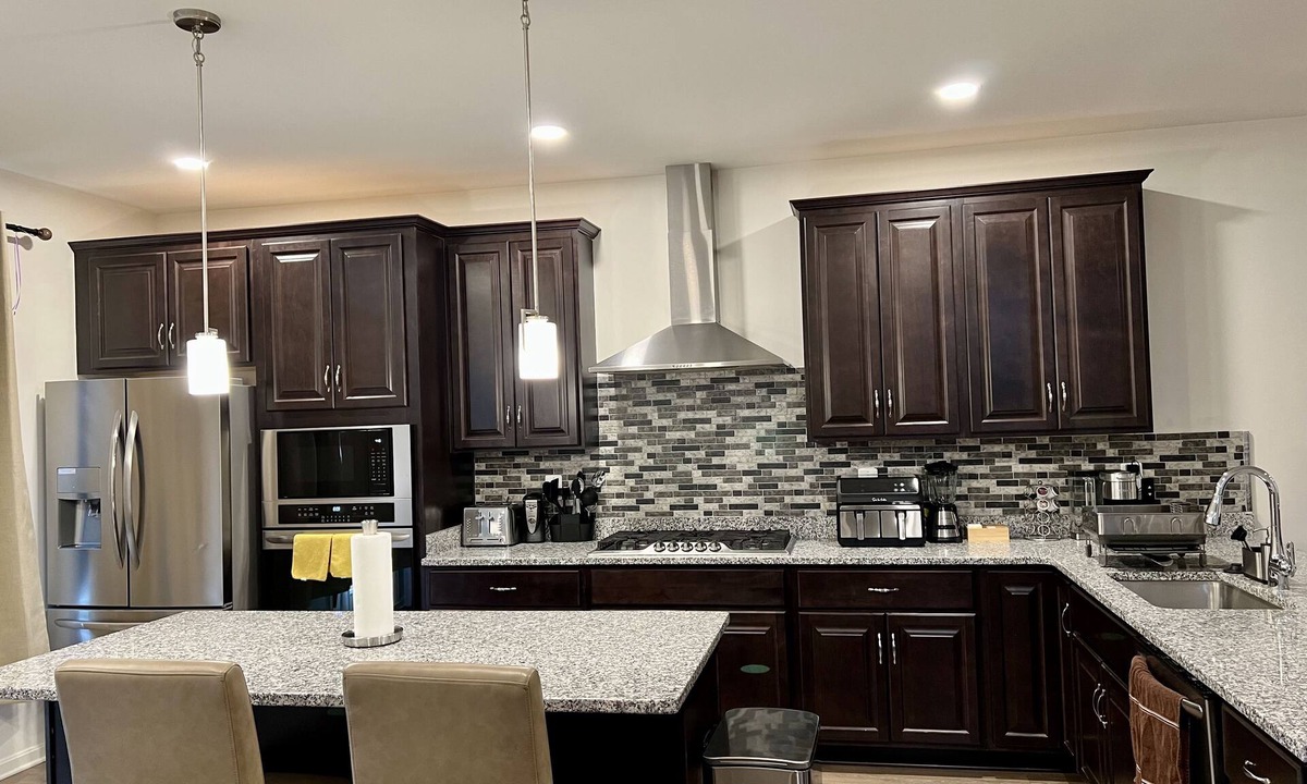 Rossville House | New Townhouse - 2 Car Garage by CCBC & Franklin Sq