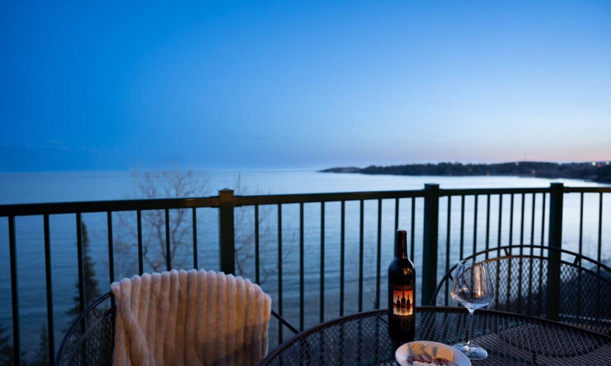 Two Harbors Condo | NEW: Two Harbors Superior Lakefront 2BR Retreat | Pool | Hot Tub & Sauna | EV