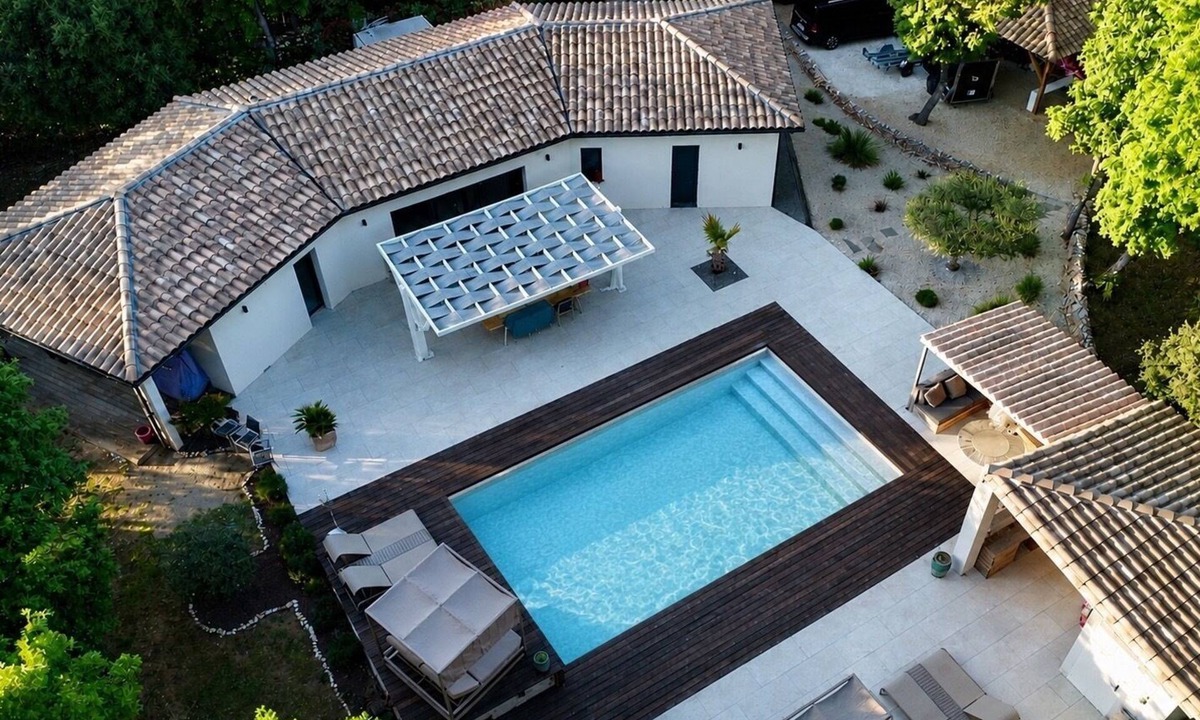 Labastide-de-Virac Villa | New villa 8 to 10 people, private heated pool