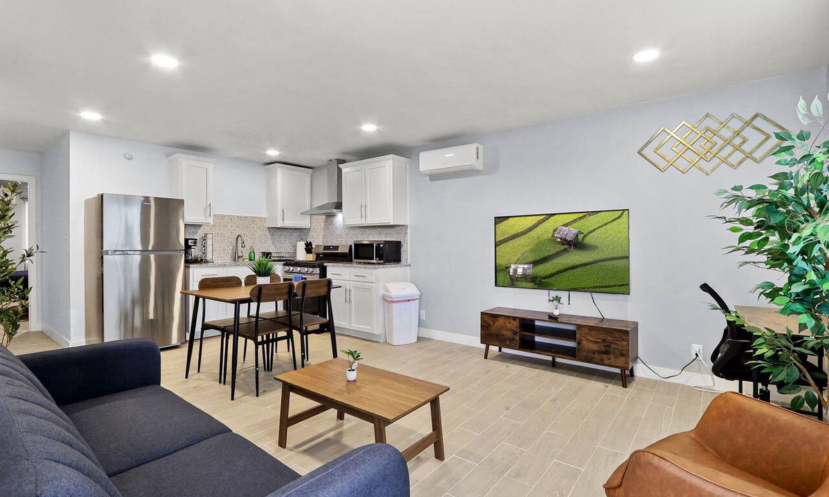 El Paso Apartment | New! Westside Fully Remodeled - Stylish 1BR