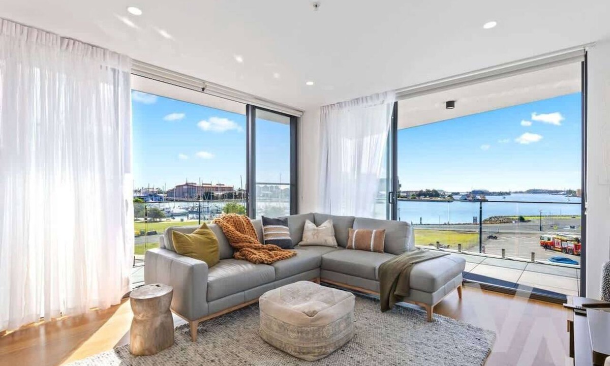 Newcastle West Apartment | Newcastle Harbour, 2-Bed, 2-Bath, Free Parking