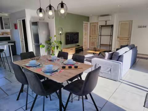 Trelissac House | Newlook 1