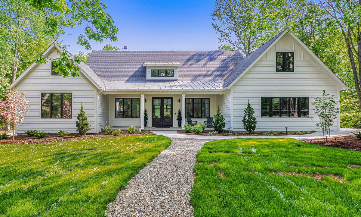 Harbert House | Newly built luxury home on 3 acres with private pool - 1 mile to the beach
