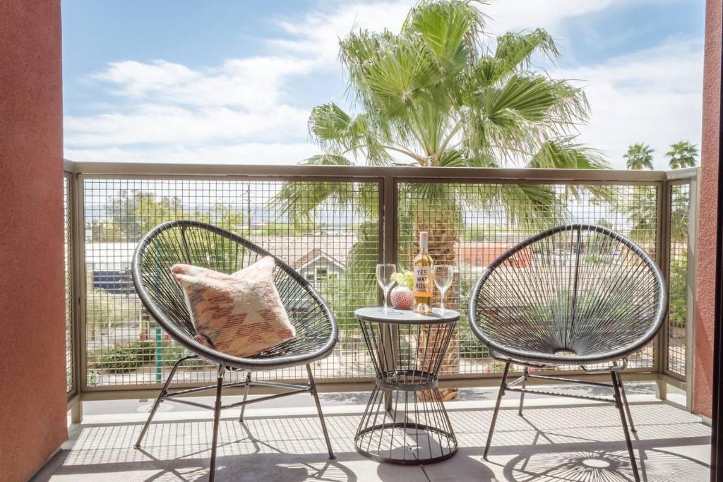 Booker T. Washington Apartment | Newly Listed! Modern 1BR/1BA Phoenix Apt by Domio
