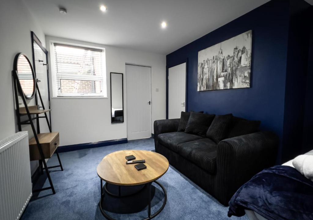 Newcastle-upon-Tyne Apartment | Newly Refurbished 6 Person En-suite Apartment Tyne & Wear Newcastle Upon Tyne