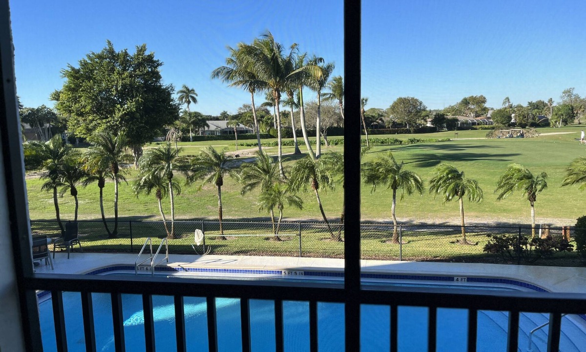 Lely Golf Estates Condo | Newly Remodeled 2bed/2bath Condo in the desirable Lely neighborhood!
