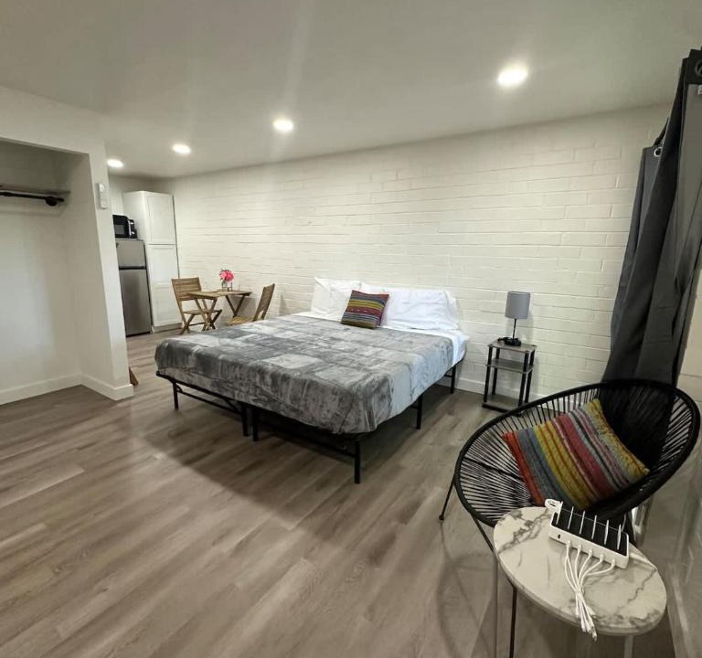 Rochester Apartment | Newly remodeled bright studio