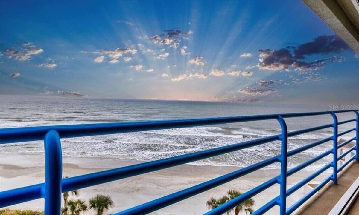 New Smyrna Beach Condo | Newly Renovated Oceanfront Condo — No-Drive Beach Pool & Hot Tub —New Smyrna