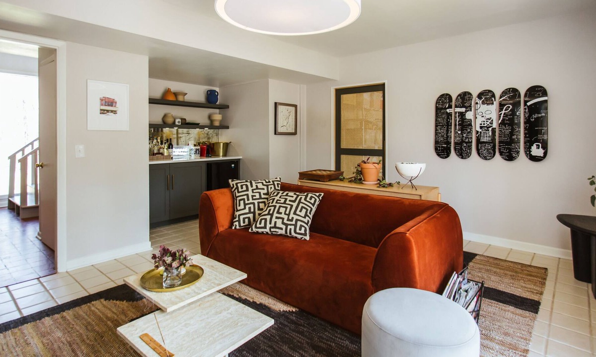 Athens House | Newly Renovated Mid-Century Modern Beauty in the Woods
