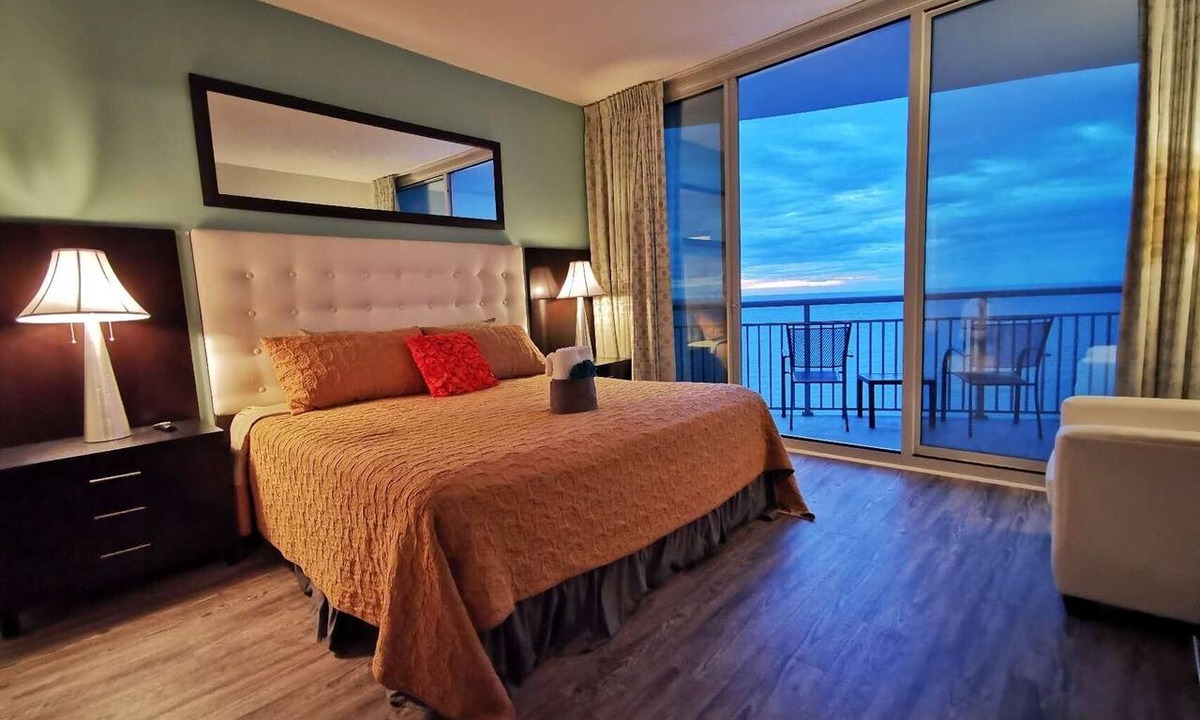 Downtown Myrtle Beach Condo | Newly Renovated Modern Luxury Condo, Central MB,Stunning Direct Ocean front