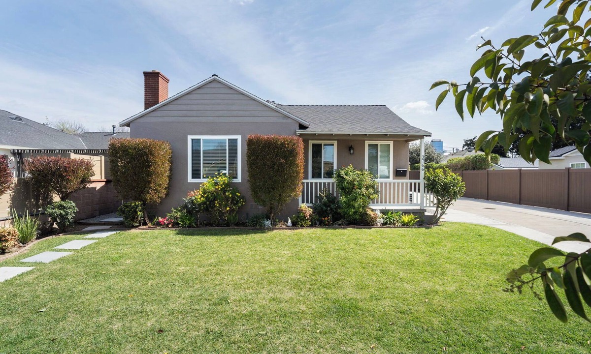 Harbor House | Newly renovated, modern 4-bedroom with Home Office & W/D next to Heartwell Park