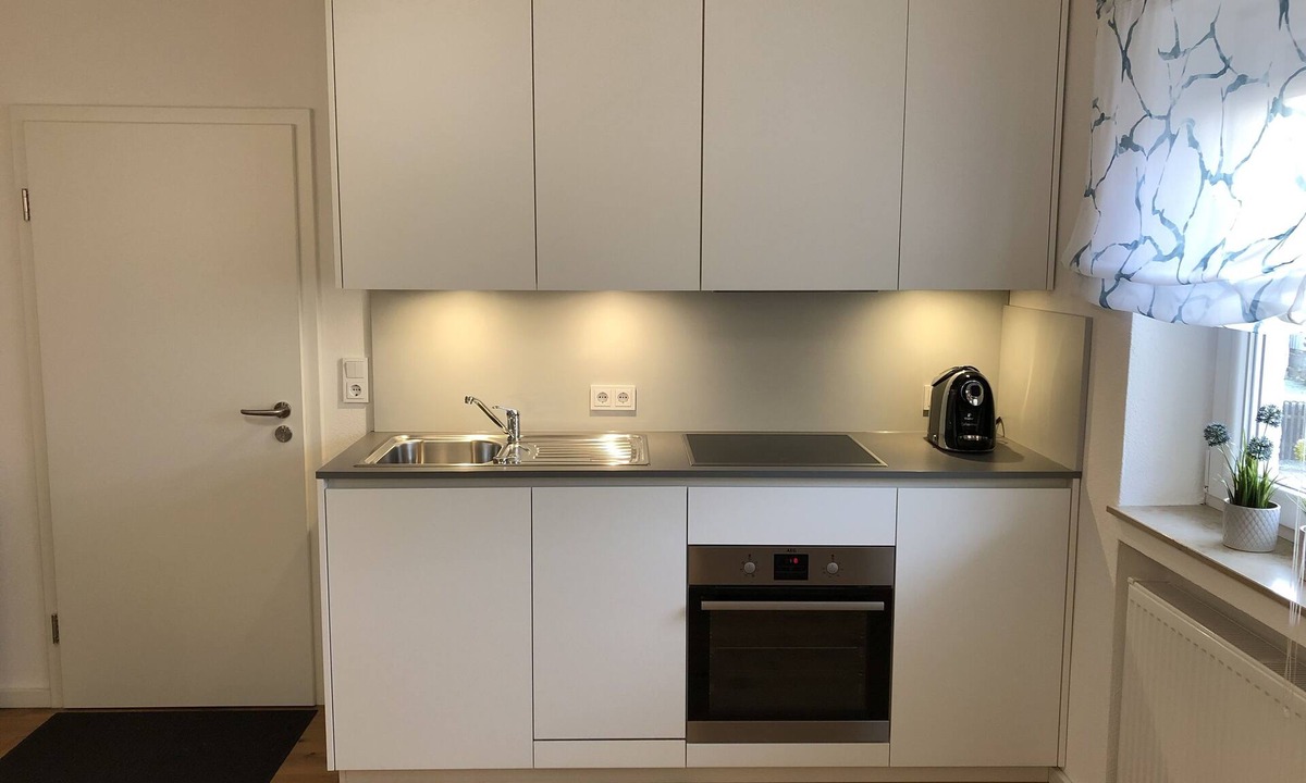 Monheim Apartment | Newly renovated, modern vacation apartment 3