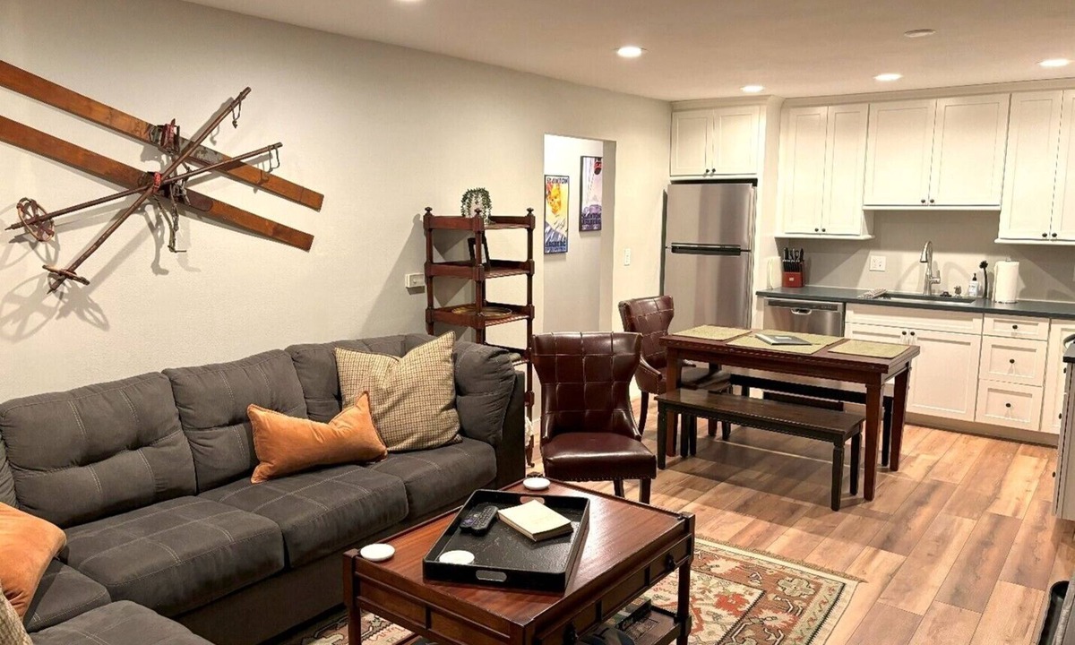 Winter Park Condo | Newly Updated 3B/2B, Walk to Restaurants, 50 Steps to Ski Shuttle.