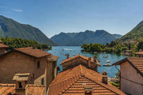 Ossuccio Apartment | Next Comacina, Lago di Como with Garage by Geco Vacation Rentals