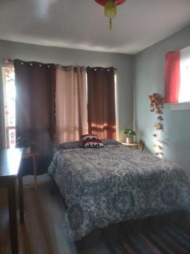 Niagara Falls House | Niagara suite cottage style by the Falls -Canada