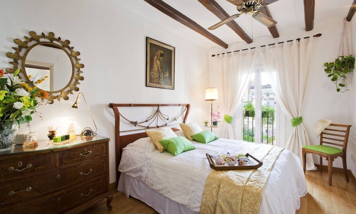 Sant Antoni Apartment | NICE AND COMFORTABLE APARTMENTS NEAR TO THE RAMBLAS