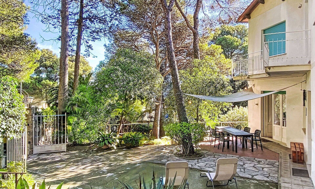 Castiglioncello Apartment | Nice apartment for 6 guests with WIFI, TV, patio and pets allowed