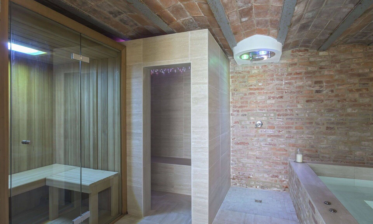 Pieve a Nievole Apartment | Nice apartment for 4 guests with hot tub, WIFI, pool, A/C, TV, patio and pets allowed
