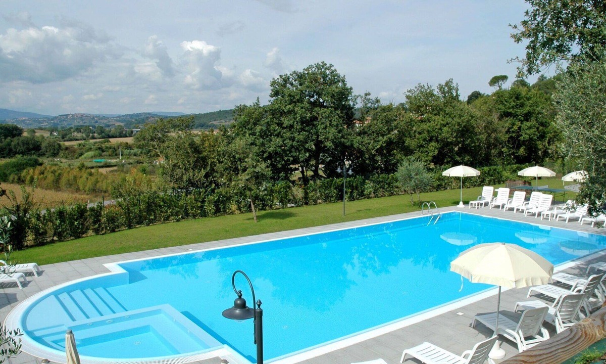 Popoltaio-Schiacciato Villa | Nice apartment in villa for 8 guests with pool, A/C, WIFI, TV and patio