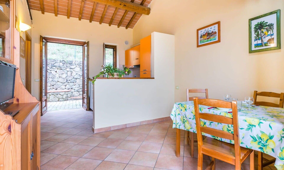 San Baronto Apartment | Nice apartment for 2 people with pool, WIFI, terrace, pets allowed and panoramic view