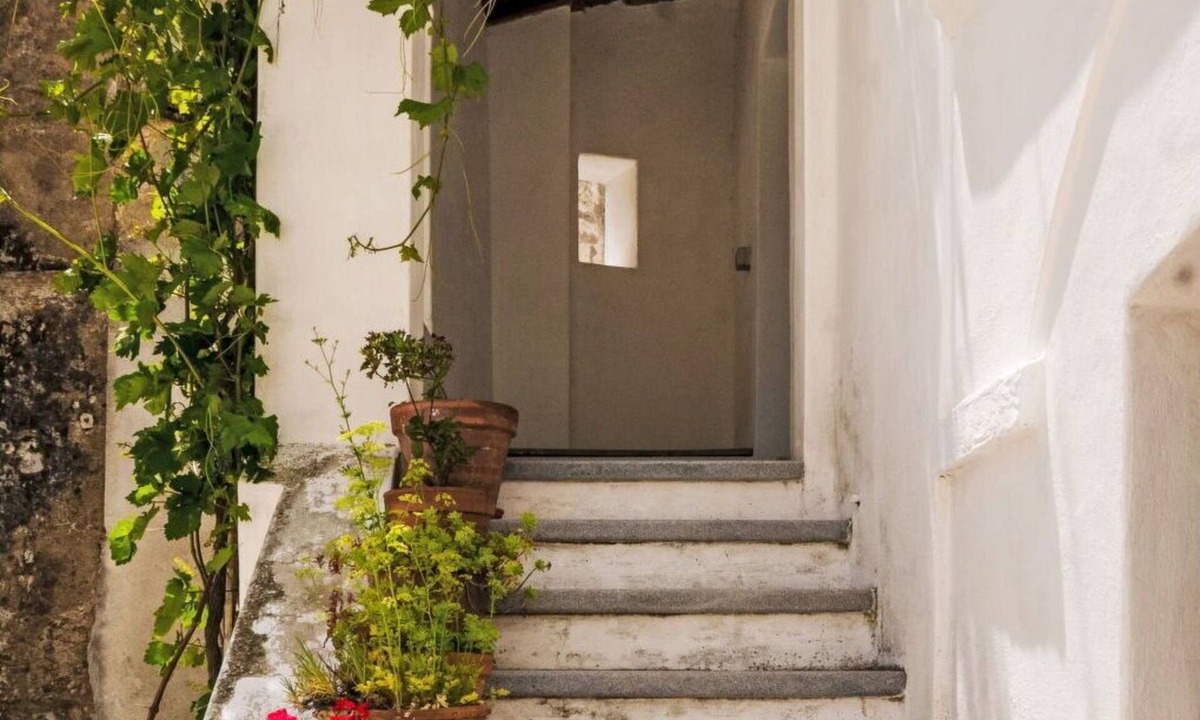 Strongoli Apartment | Nice apartment for 2 guests with WIFI, balcony and pets allowed