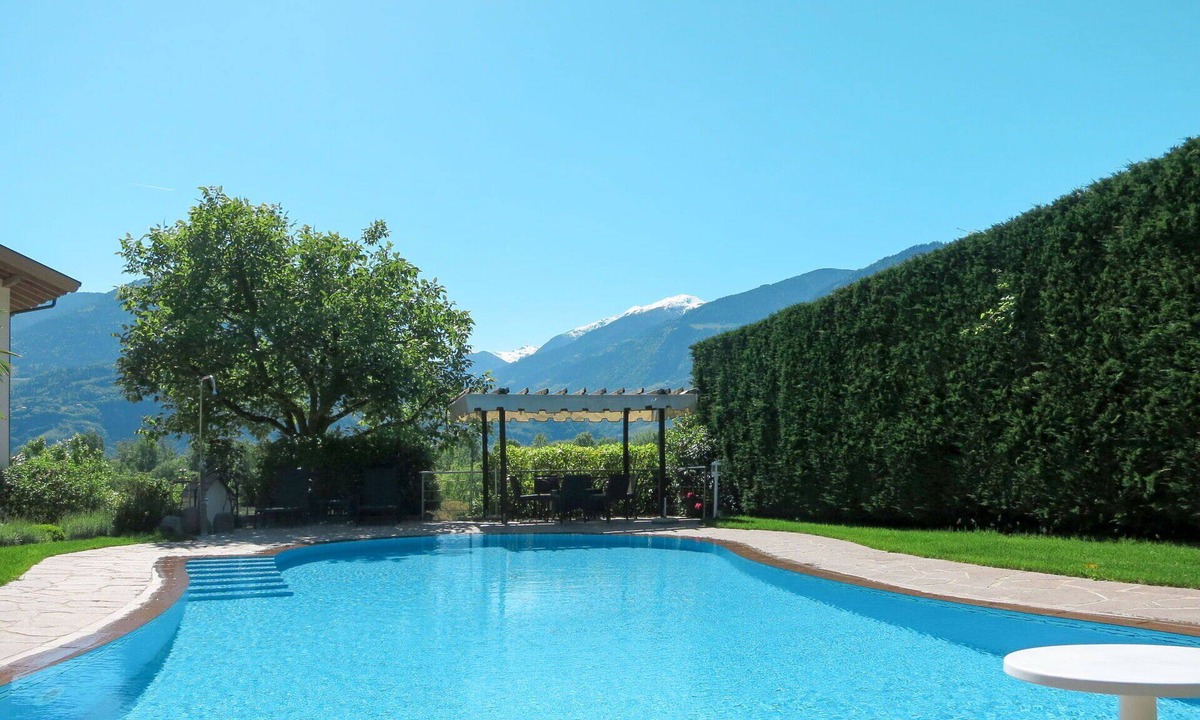 Postal Apartment | Nice apartment for 3 guests with pool, hot tub, A/C, WIFI, TV, balcony and pets allowed