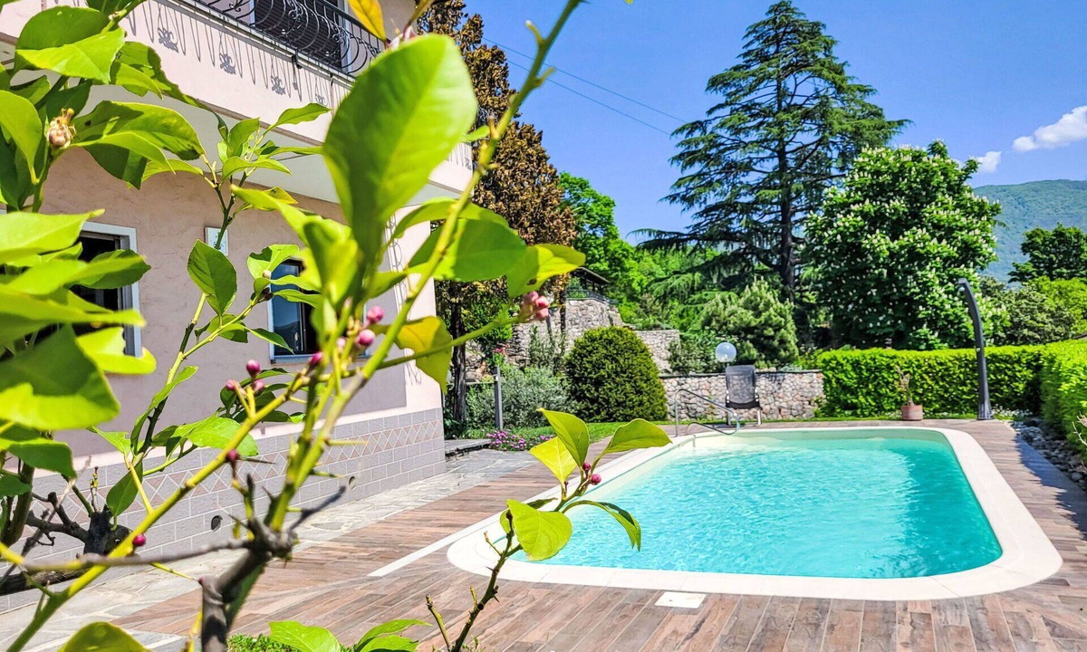 Besazio Apartment | Nice apartment for 4 guests with private pool, WIFI, TV, patio and panoramic view