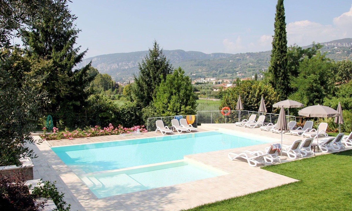 Garda Apartment | Nice apartment for 4 guests with WIFI, pool, A/C, TV, terrace and parking