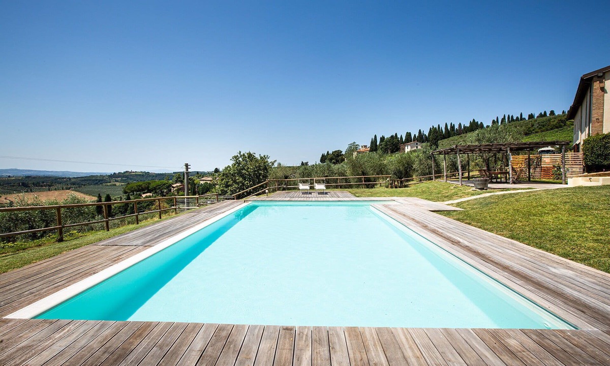 Poggibonsi Apartment | Nice apartment for 4 people with A/C, pool, WIFI and TV, close to San Gimignano