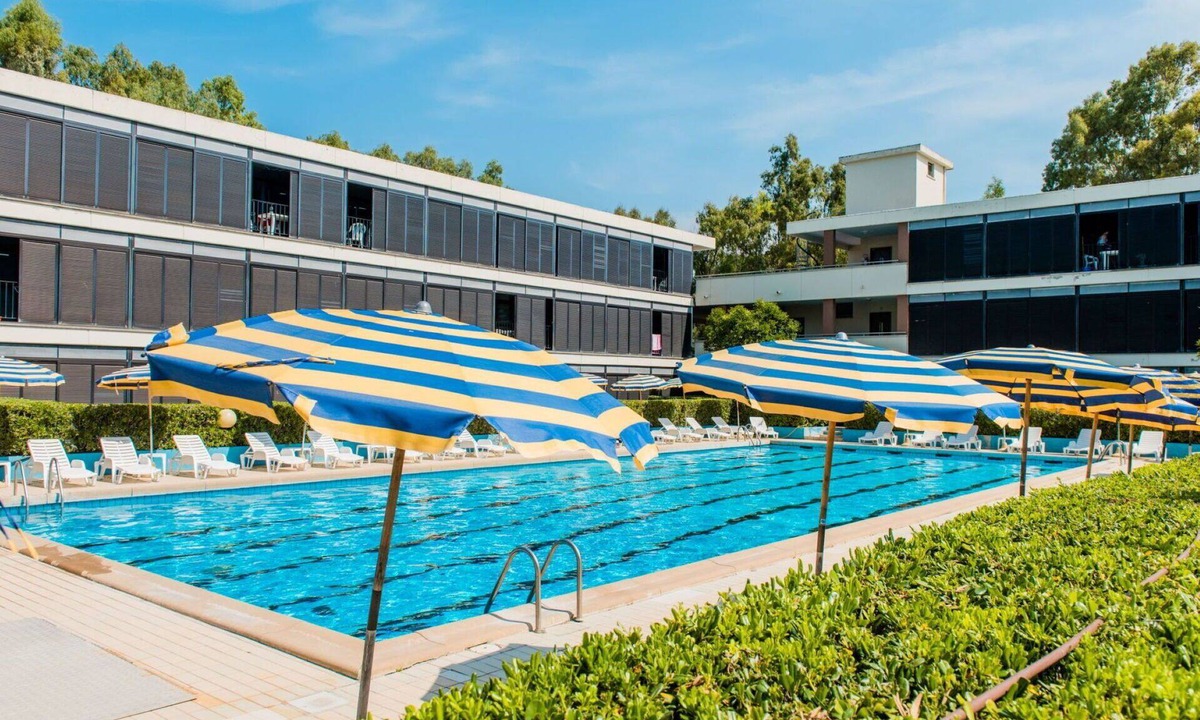 Marina di Bibbona Apartment | Nice apartment for 4 people with pool, A/C, WIFI, TV, terrace and pets allowed