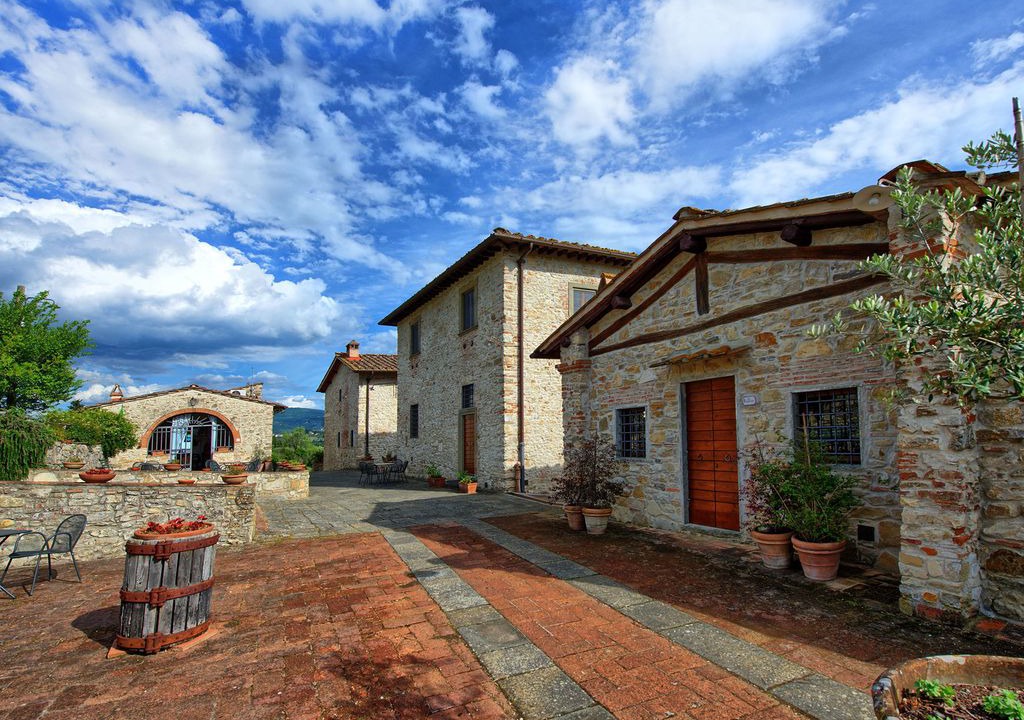 Grassina Apartment | Nice apartment for 4 people with pool, WIFI, TV, panoramic view and parking, close to Florence