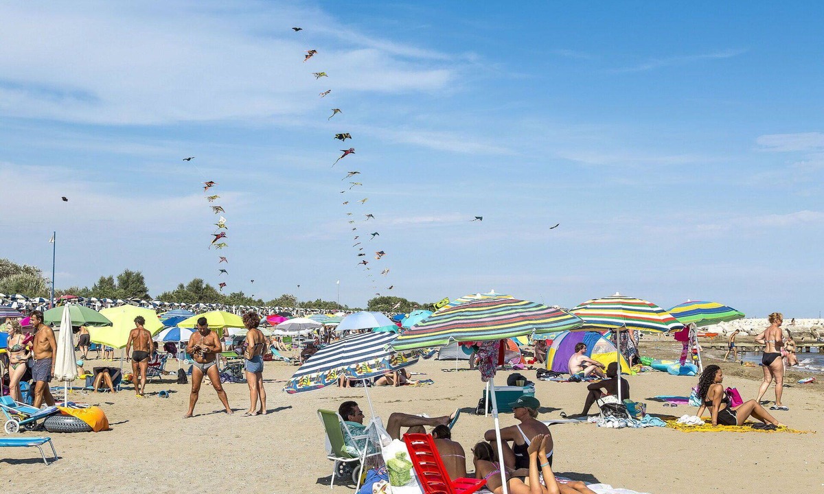 Torre di Fine Apartment | Nice apartment for 5 people with WIFI, pool, A/C, TV and balcony