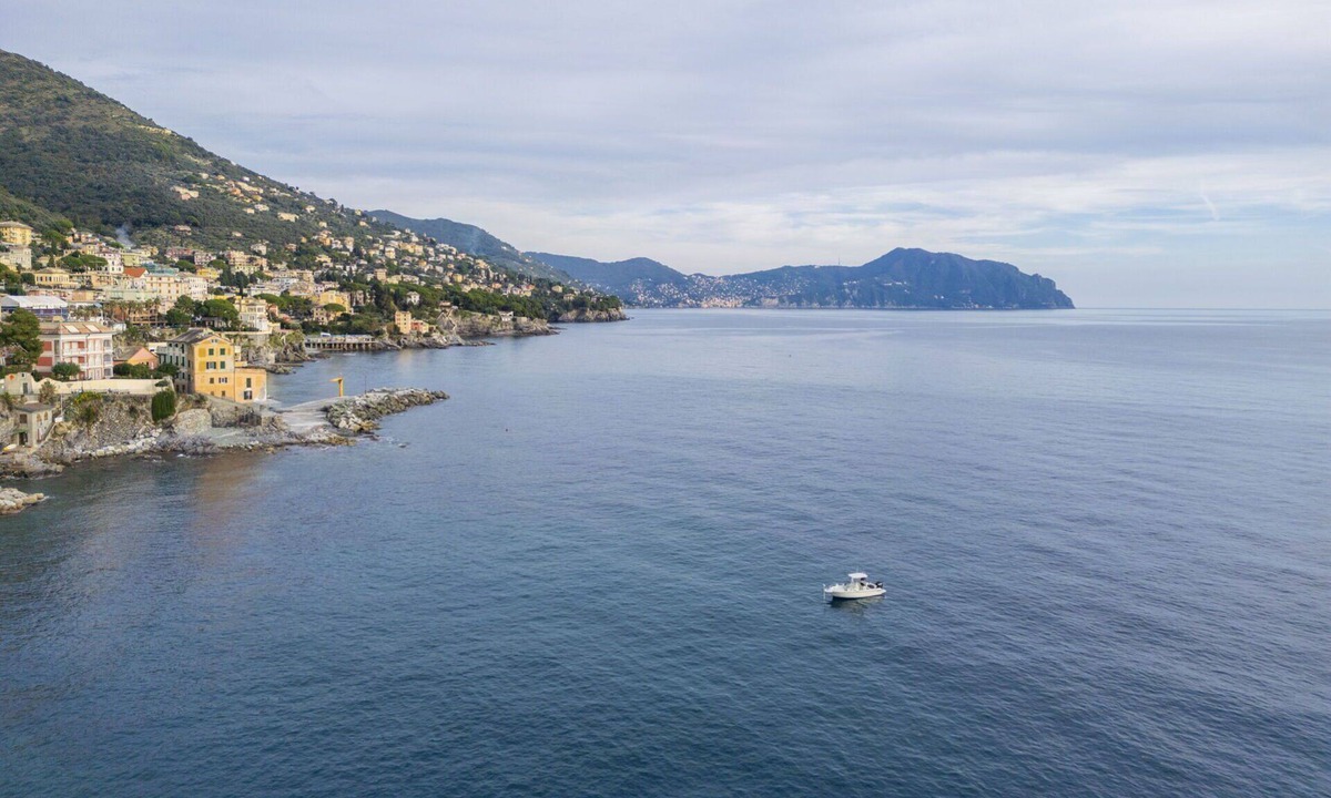 Pieve Ligure Apartment | Nice apartment for 6 people with WIFI, TV, balcony and pets allowed, close to Genoa