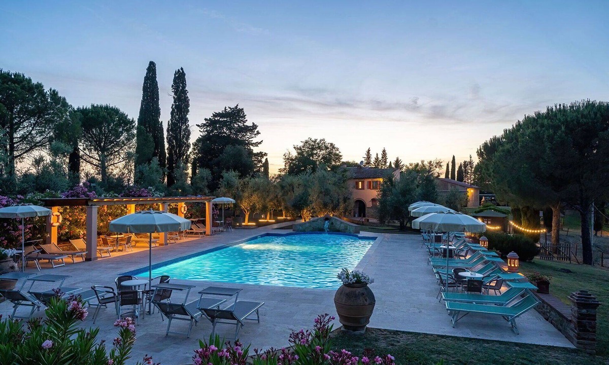 Peccioli Apartment | Nice apartment for 6 people with WIFI, A/C, pool, TV, pets allowed and panoramic view