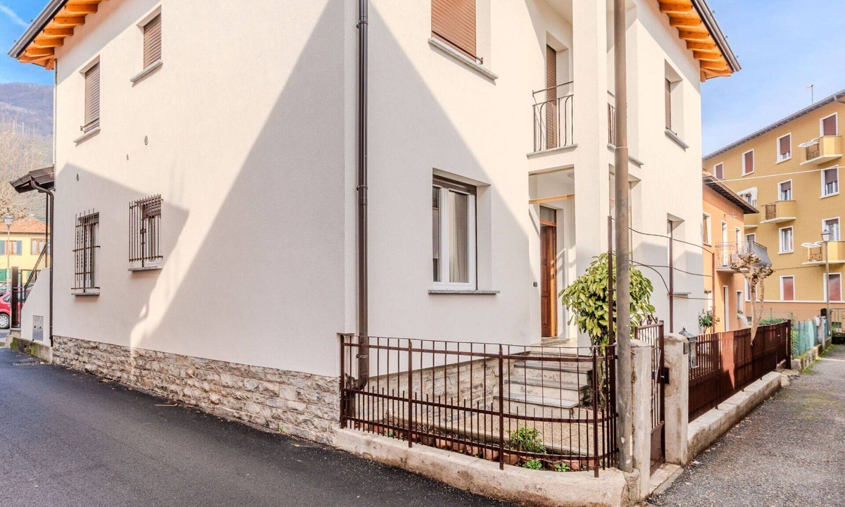 Dongo Apartment | Nice apartment for 6 people with WIFI, TV and terrace